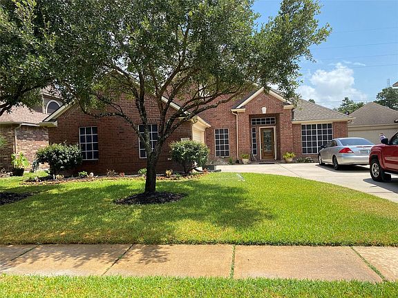 2nd image of 17702 Forest Haven Trl