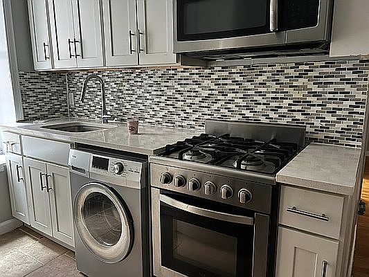 1st image of 126 E 103rd St APT 4
