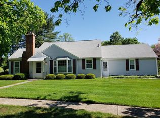 1 Vadnais St, Holyoke, MA 01040