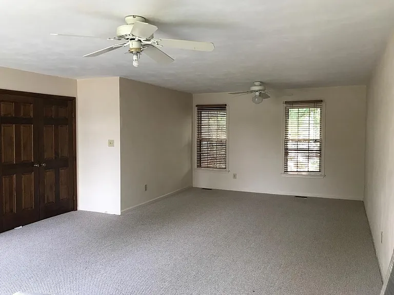 1437 Lake James Dr — Photo 9