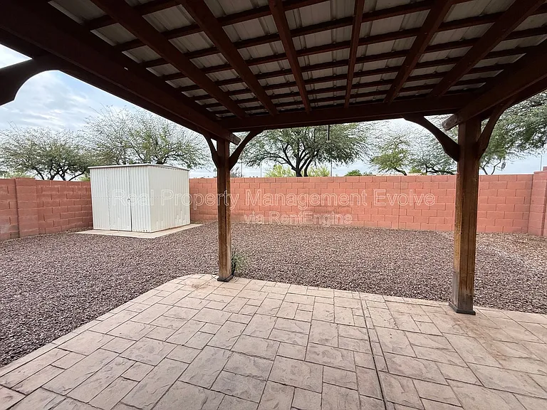 9854 E Escondido Ave — Photo 28