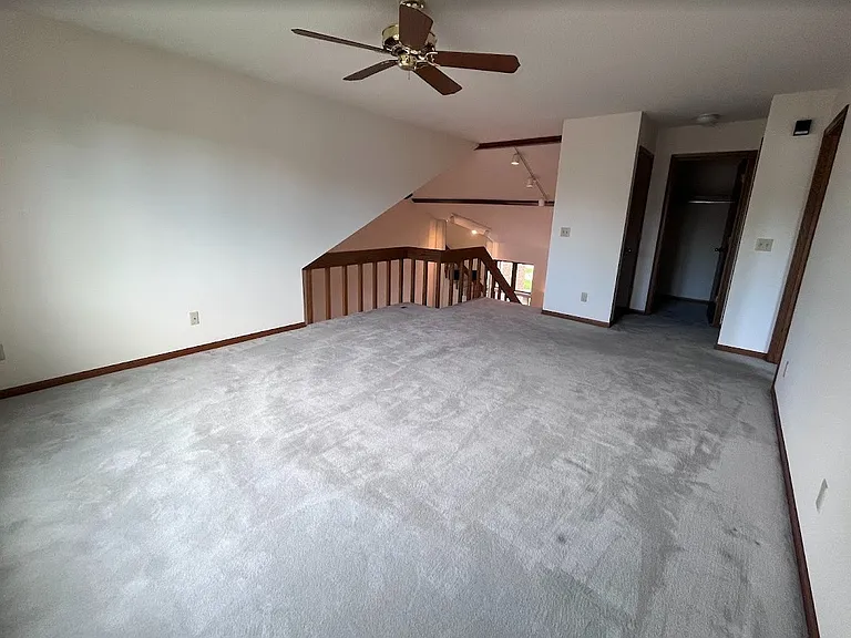 1637 S 24th St #II — Photo 11