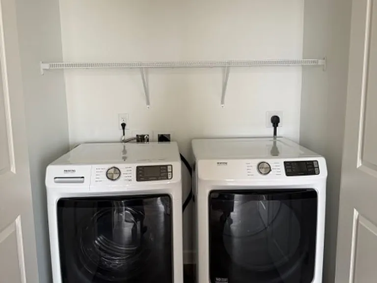 Brand New - War Eagle Apartments in the River Point District — Photo 30