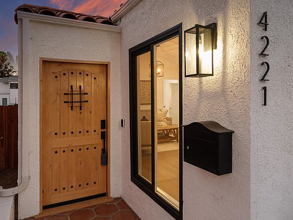 2nd image of 4221 W 58th Pl