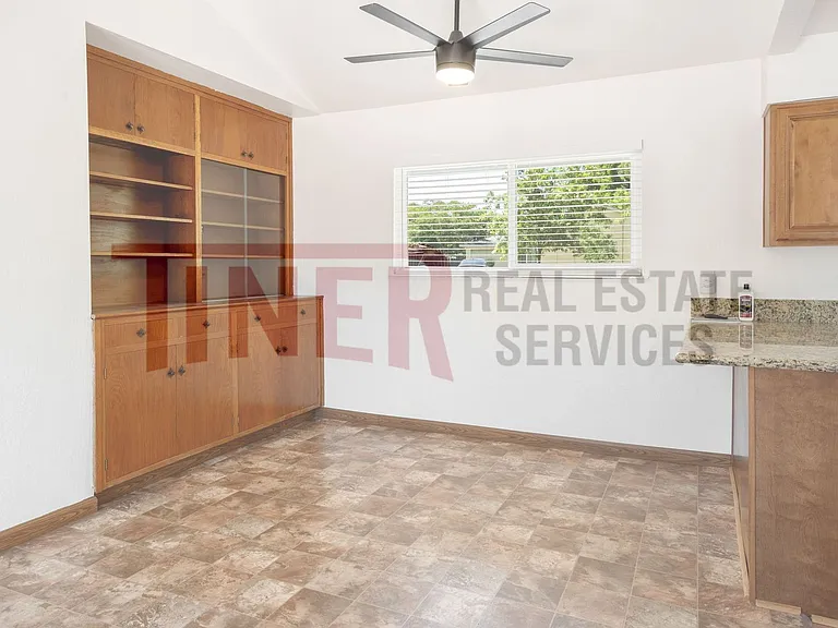 3413 Windsor Dr — Photo 10