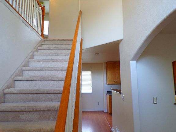 2nd image of 532 Crown Hill Mesa Dr