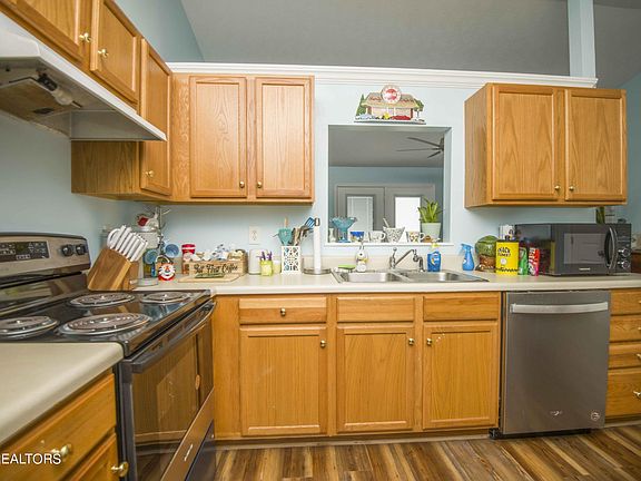 5th image of 3744 Tilbury Way