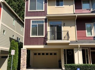 418 NE Tork Pl, Hillsboro, OR 97006