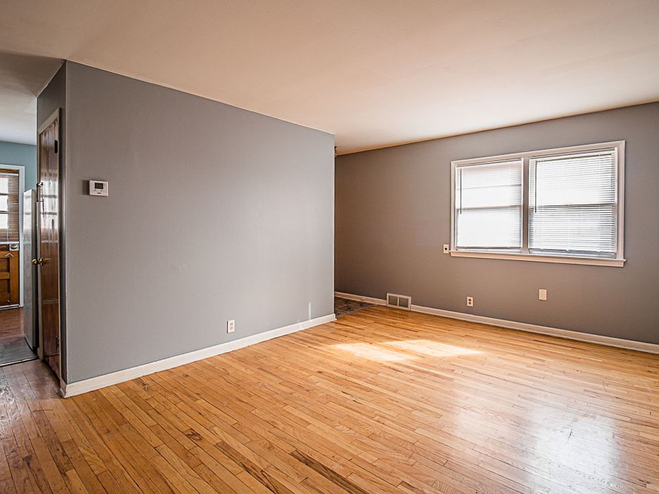 1st image of 5936 Grover St #5936
