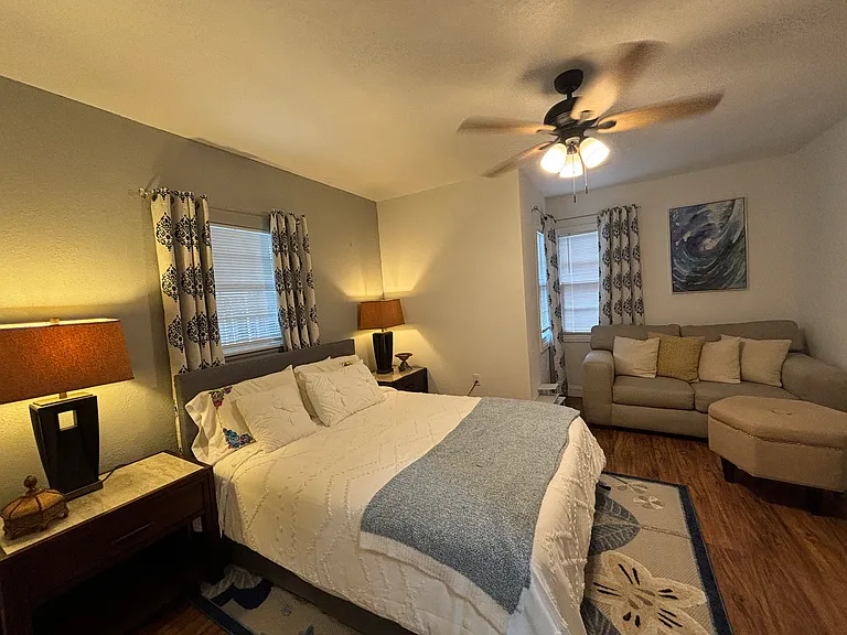 402 Hillside Ave #402 — Photo 11