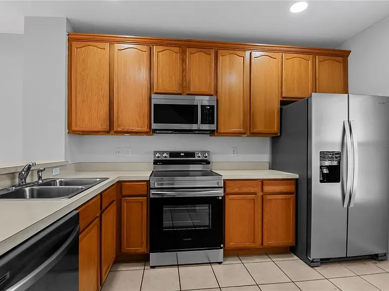 10825 Savannah Wood Dr #199 — Photo 4