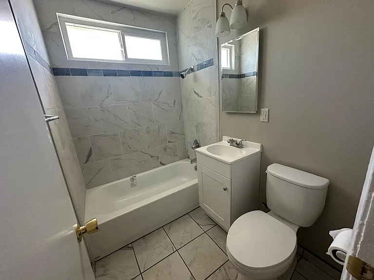 1801 Puente Ave #3 — Photo 14
