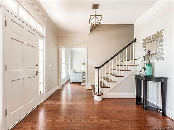 2nd image of 1378 Bellemeade Ln
