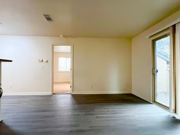 2267 Lakeview Cir, Pittsburg, CA 94565