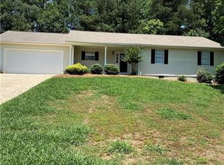 3129 Southcourt Ln, Gainesville, GA 30507