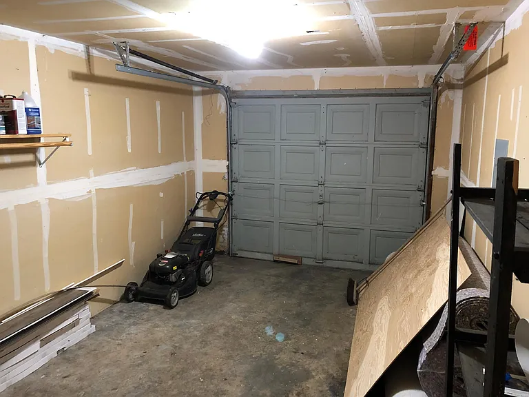 2813 J Ct SE #A — Photo 38