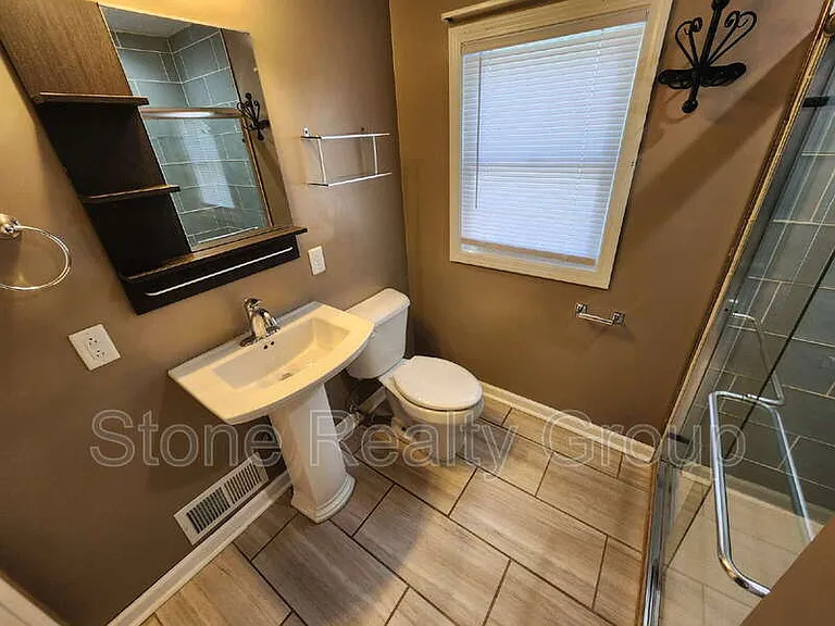 1440 S Brown Ave — Photo 9