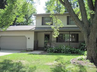 5924 Coulson Ct, Lansing, MI 48911