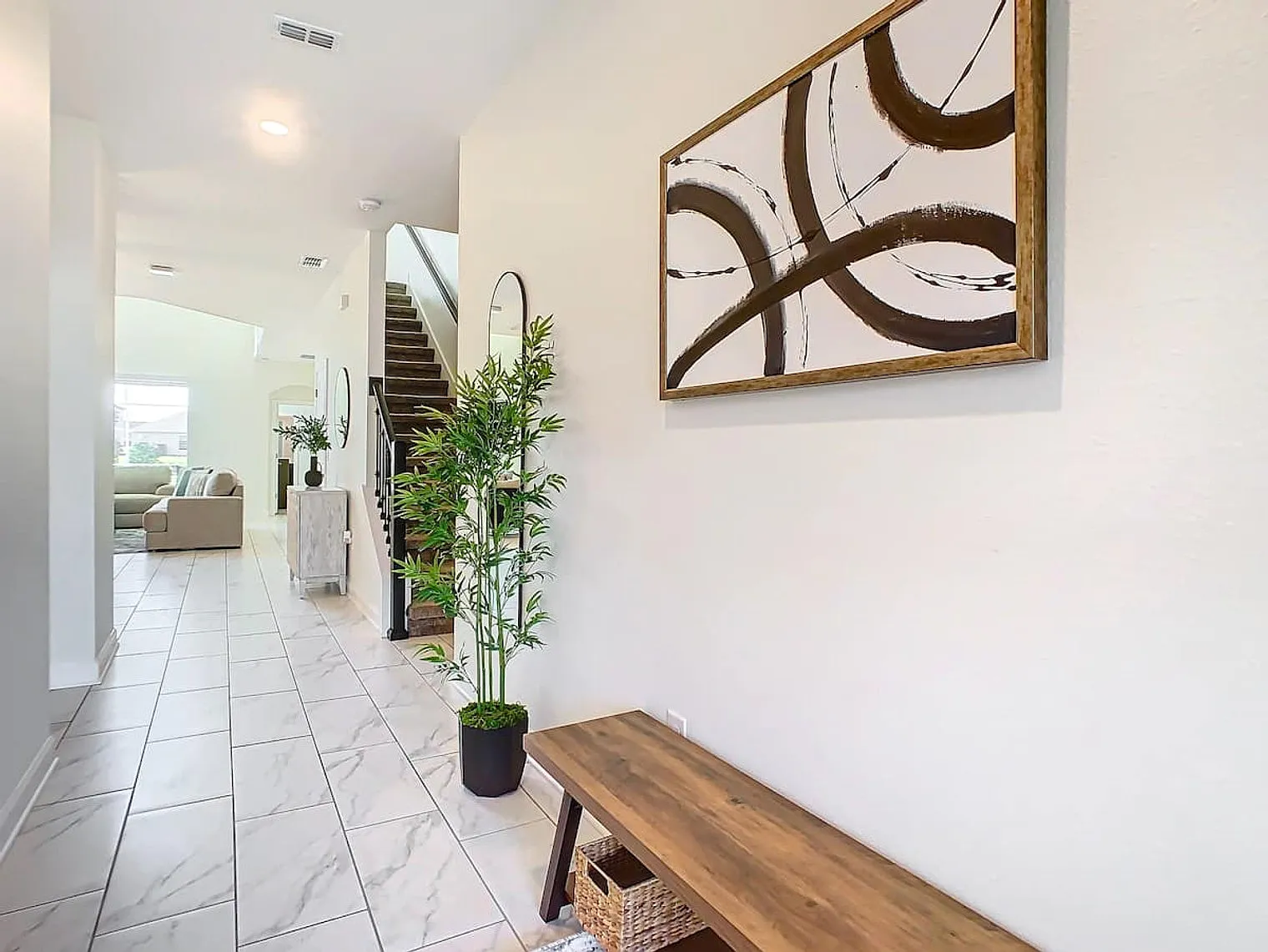 5 bed, 5.0 bath, 3078 sqft, $3,598 — Photo 4