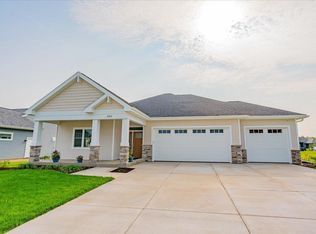 2584 Holstein Ln, Fitchburg, WI 53711