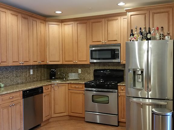 5th image of 1762 Benson Ave APT 3D