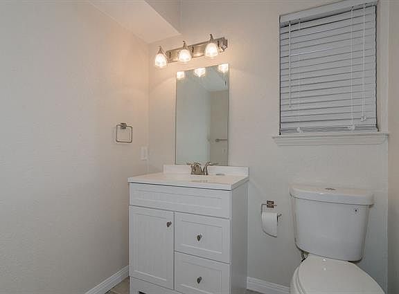 5th image of 2226 Briarmeadow Dr