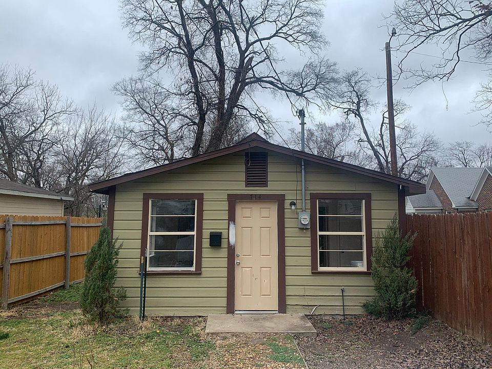 1st image of 714 W 9th St
