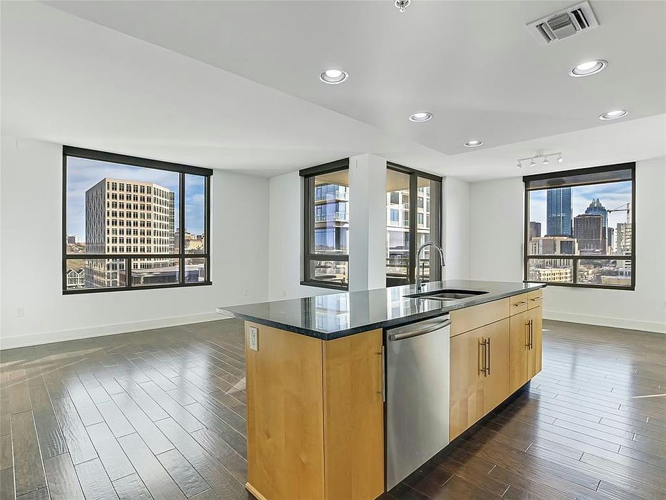 1st image of 300 Bowie St #1001