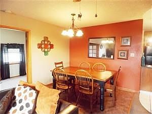 4th image of 13 Bruce Ln