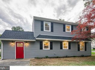 65 Ravine Ln, Levittown, PA 19055