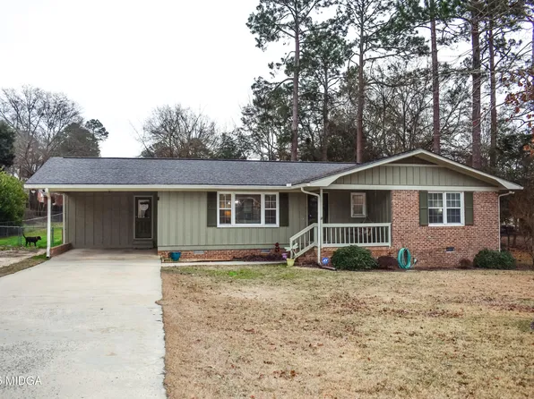 29 Daniel St, Hawkinsville, GA 31036
