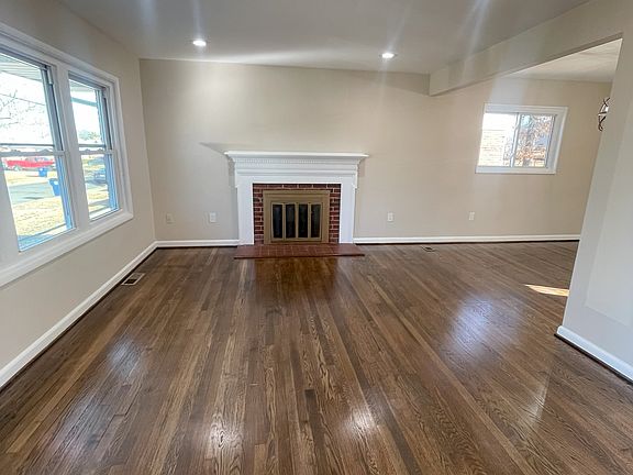 5th image of 6907 Lansdale St