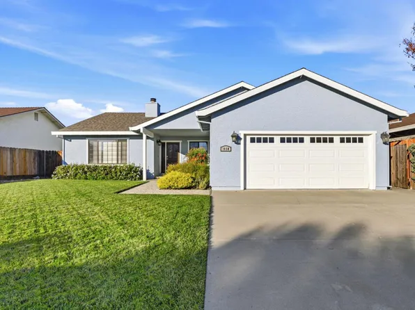 1650 Sausalito Dr, Hollister, CA 95023