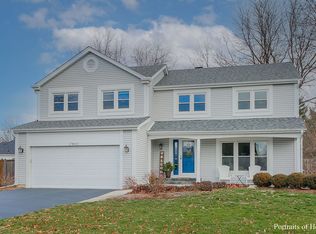 27W010 Tamarack Ct, Winfield, IL 60190