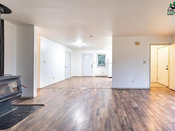 5th image of 2202 Independence Cir W