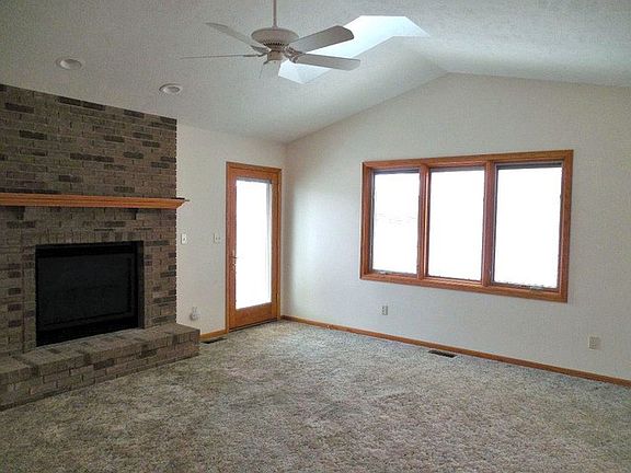 4th image of 514 Katherine Cir #0