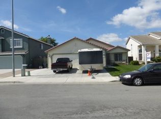 100 San Tropez Dr, Hollister, CA 95023