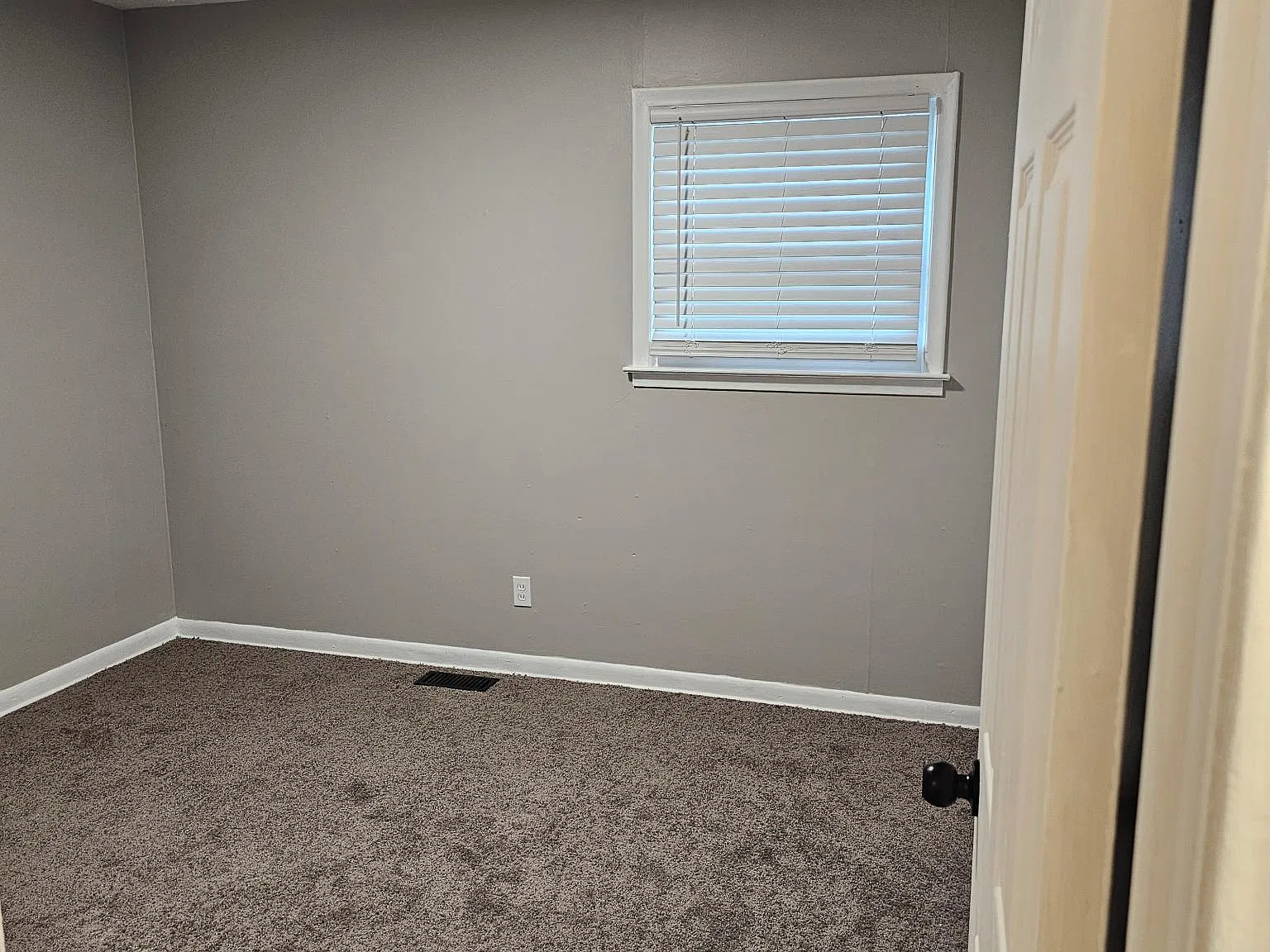 505 E Barrett Ave — Photo 4