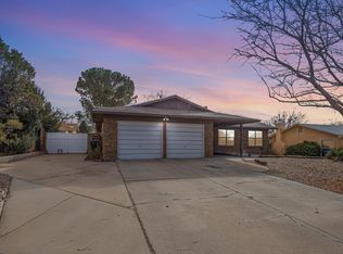 7438 Volunteer St NE, Albuquerque, NM 87109