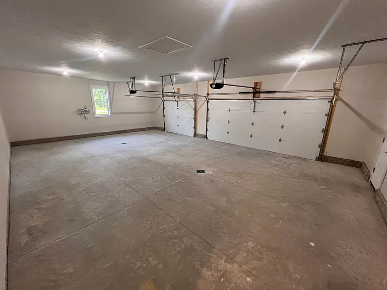 1092 Birmley Estates Dr — Photo 16
