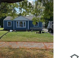 2028 N Green Rd, Cleveland, OH 44121