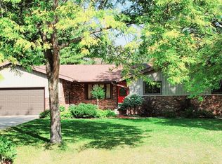 1425 Camelback Ct NE, Rochester, MN 55906