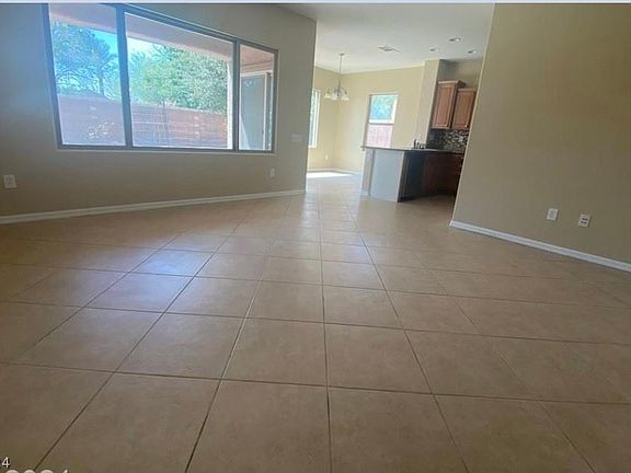 4th image of 4213 Galapagos Ave