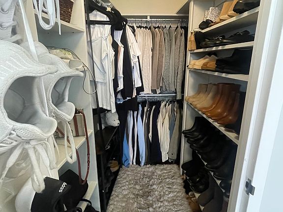 5th image of 1805 Crystal Dr APT 803S