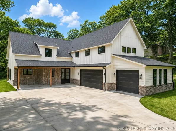 1000 S Moccasin Pl, Sapulpa, OK 74066