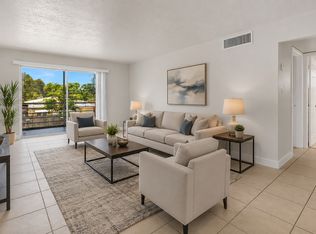 1735 Dewey St #106, Hollywood, FL 33020