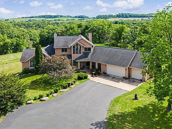 2nd image of 431 E Stadel Rd