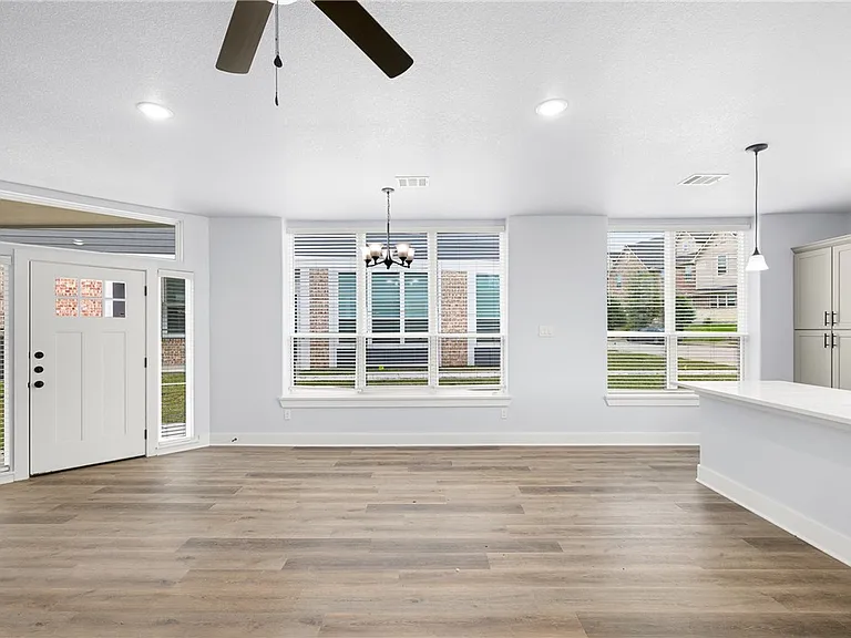 2142 Big River St — Photo 3