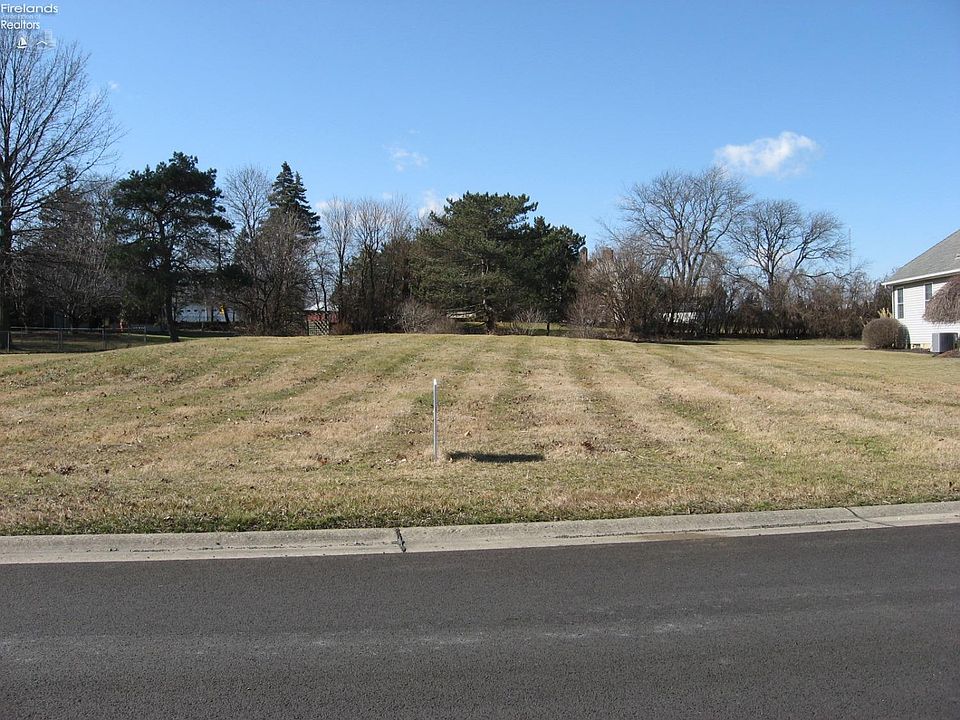 2nd image of 721 Tracht Meadows Dr