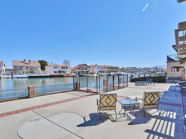 13565 Pyramid Dr — Photo 42